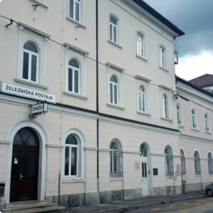 Železniška postaja Postojna
